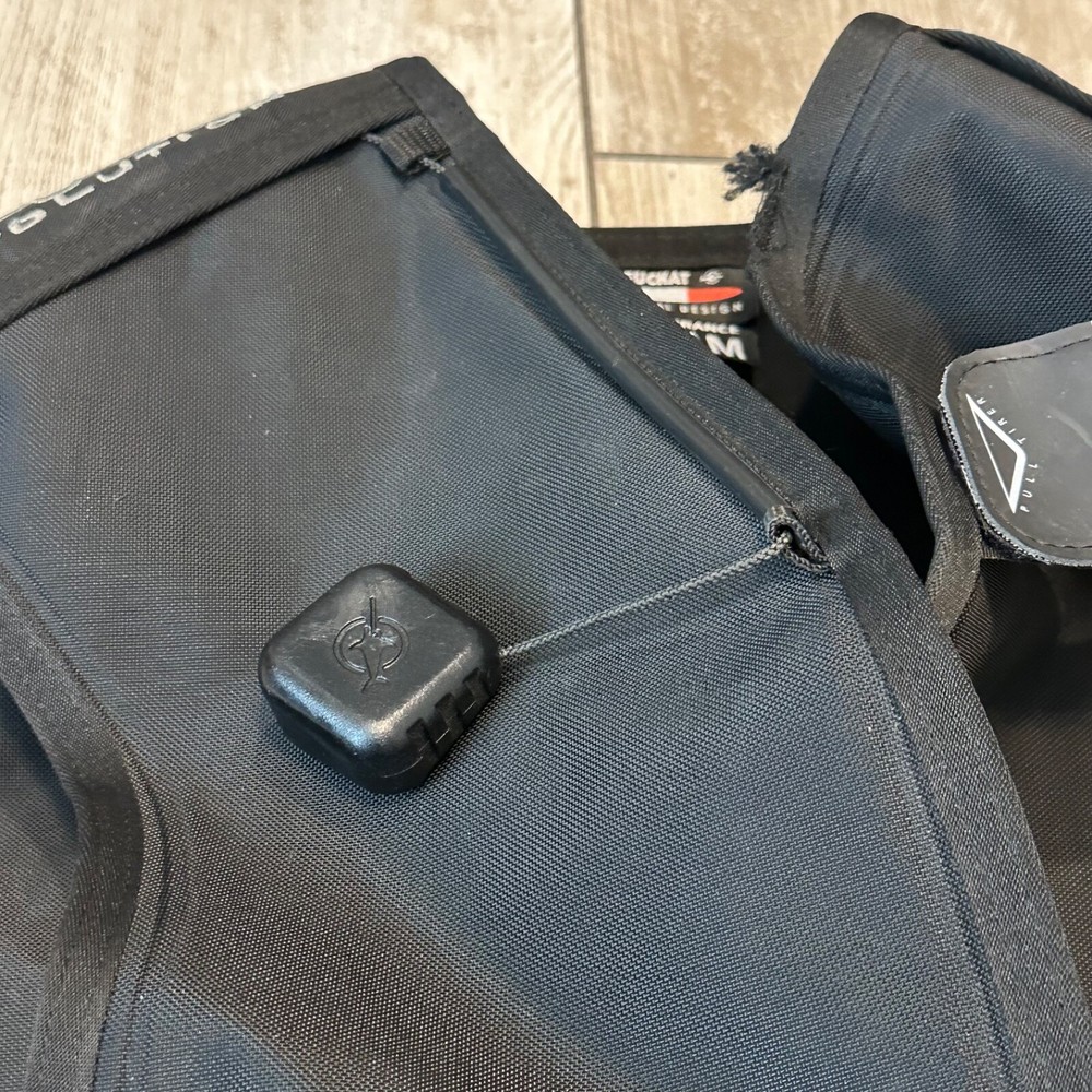 Beuchat Master Lift Equalizer Size M Buoyancy Compensator CLEAN!