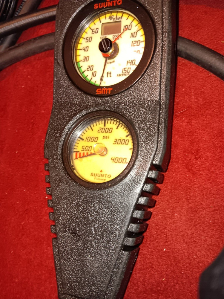 Mares MR12 III Regulator Octopus w/Suunto Gauge Set Compas Untested Read