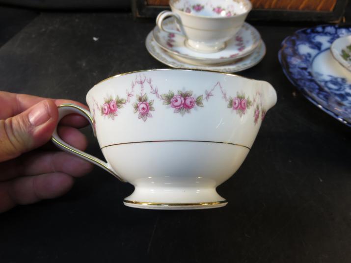 Noritake Ridgewood Creamer #5201