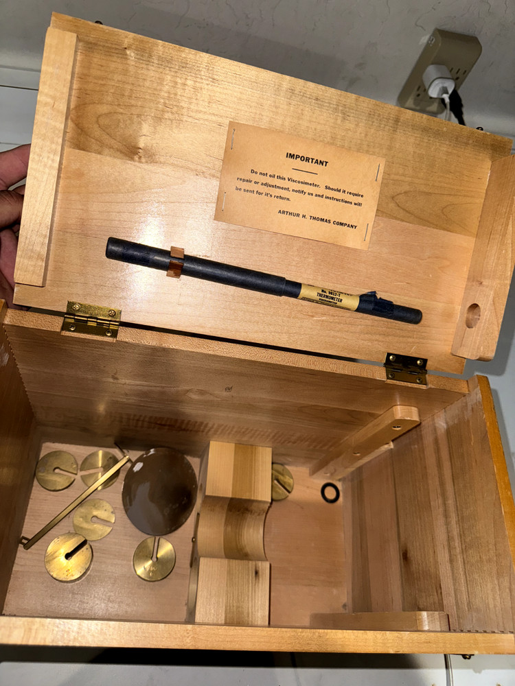 STROMER VISCOSIMETER