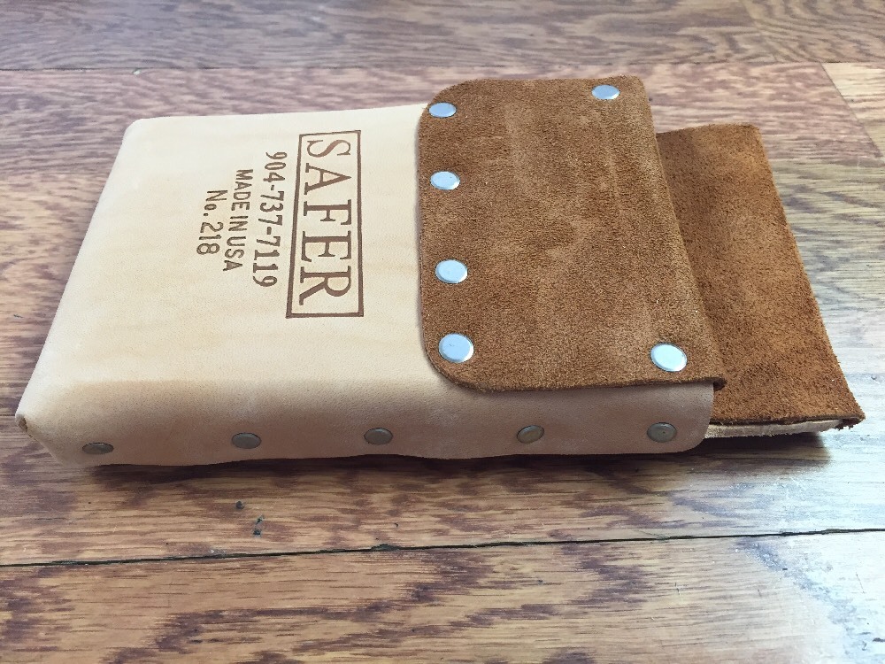 Carpet and Flooring Installer Leather Tool Pouch 218