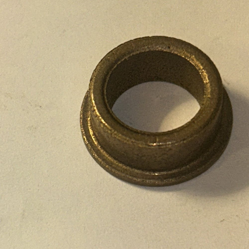 952054 Flange Bushing