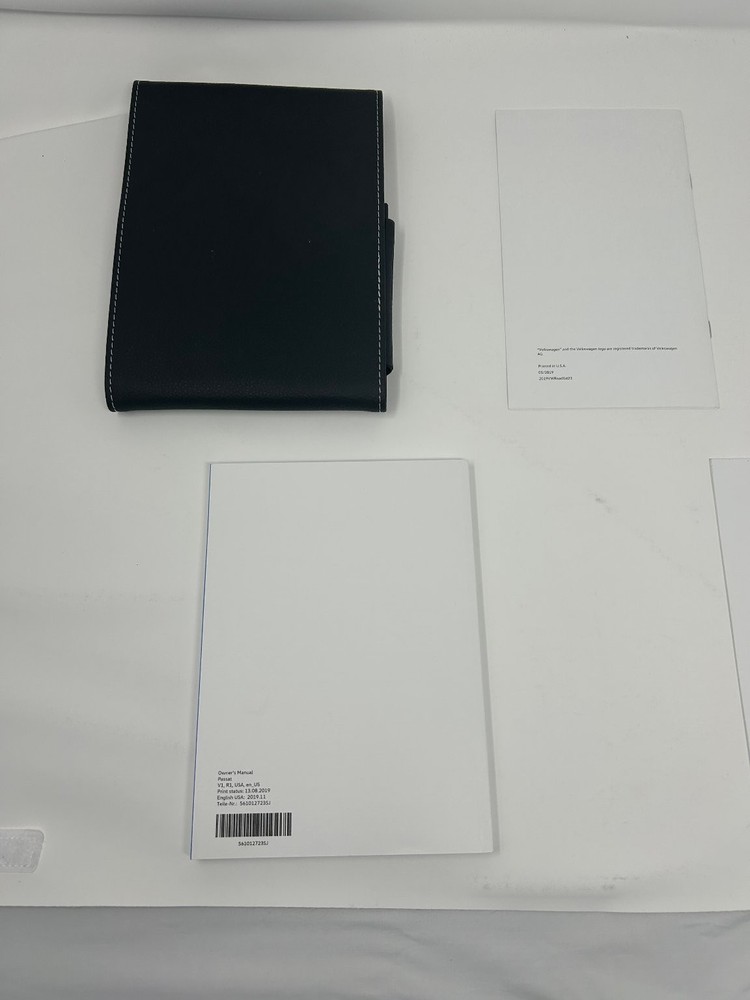 2020 Volkswagen Passat Owner's Manual Set