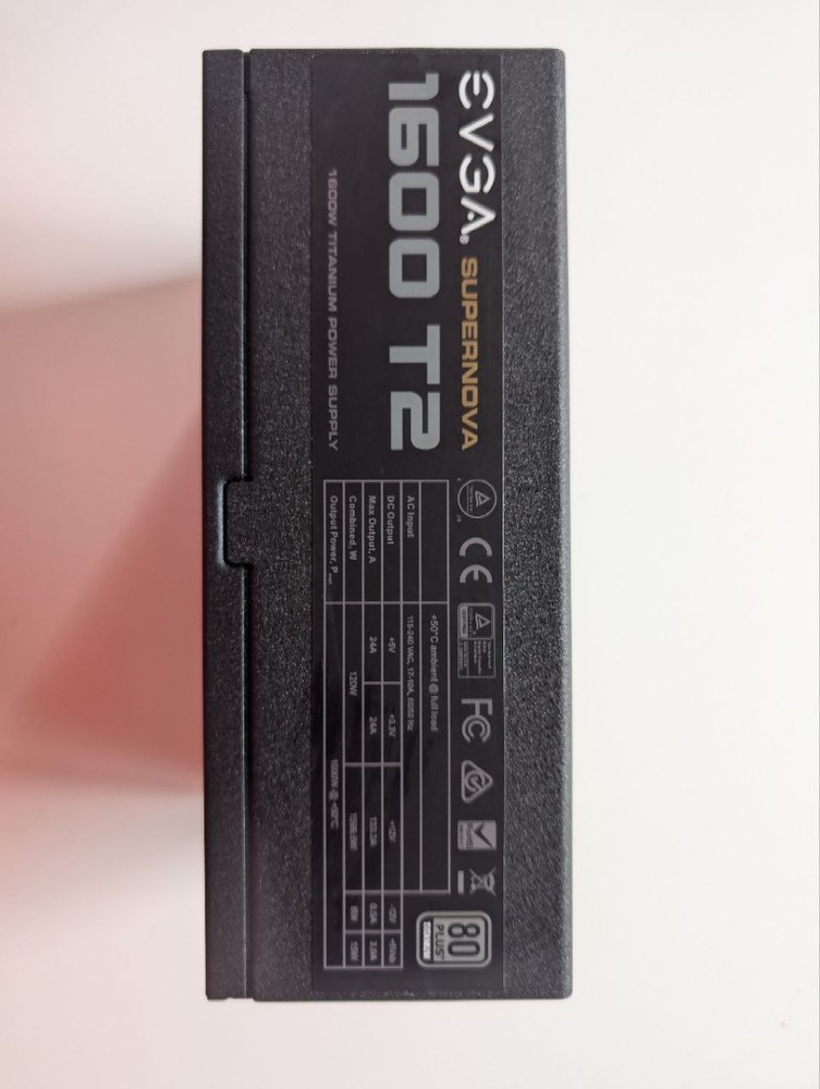 EVGA SuperNOVA 1600 T2 80+ TITANIUM, 1600W.