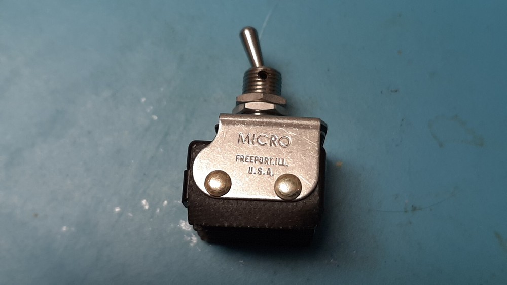 6AT501-T Microswitch Toggle Switch ( HONEYWELL ) VERY SMALL TOGGLE