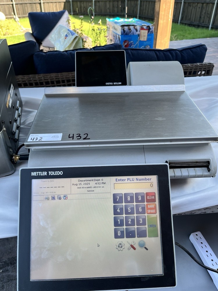 Mettler Toledo UCCW Digital Scale w/ Printer. Works Great Needs Programing