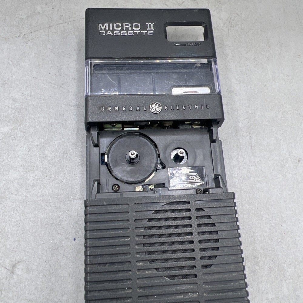 GE VINTAGE MICRO CASSETTE RECORDER See Description Rare