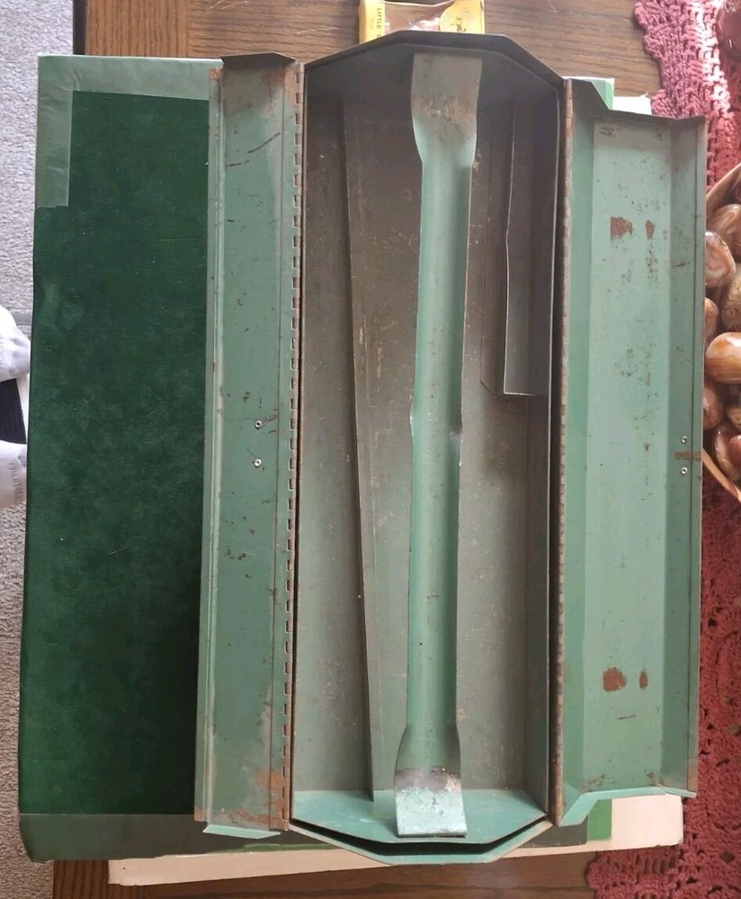 Vintage Hamilton Green Metal Tool Box Coffin Style.