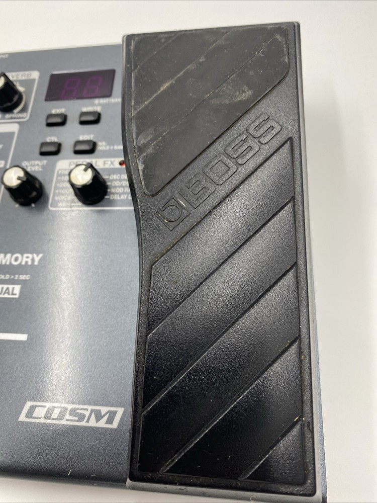 BOSS ME-80 Guitar Multiple Effects Pedal Board - Tested