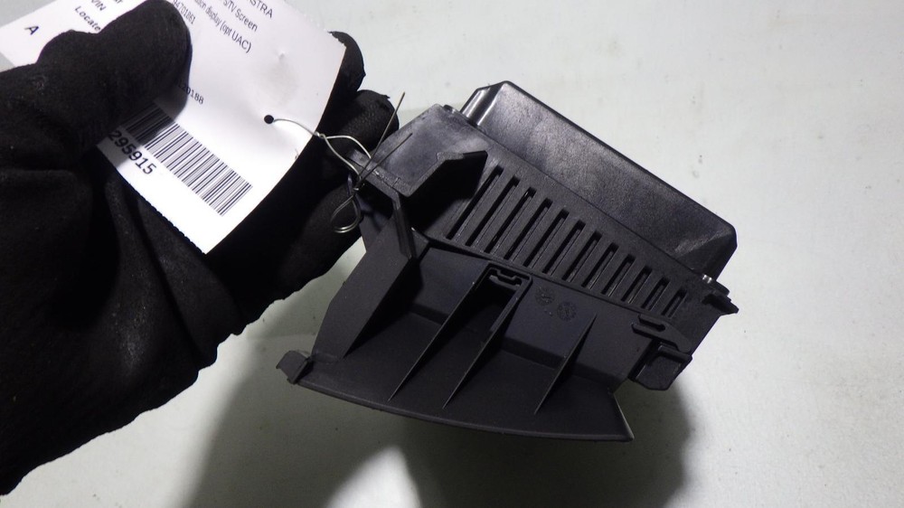 08 SATURN ASTRA Info Screen 94701861