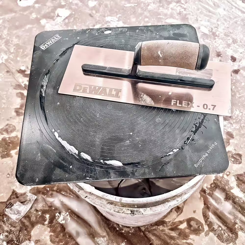 Professional Aluminum Hawk