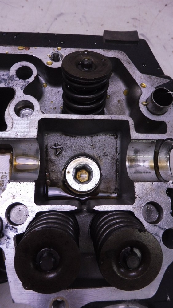 84 HONDA VT700c SHADOW ENGINE HM192-1~ rear cylinder head