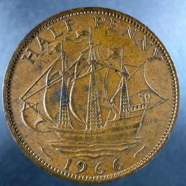 1966 Great Britain Half Penny Bronze Golden Hind Choice Example