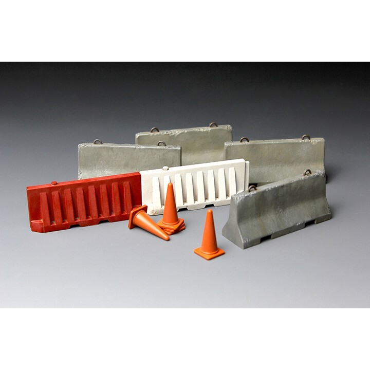 Meng #SPS-012 1/35 Concrete & plastic barrier set