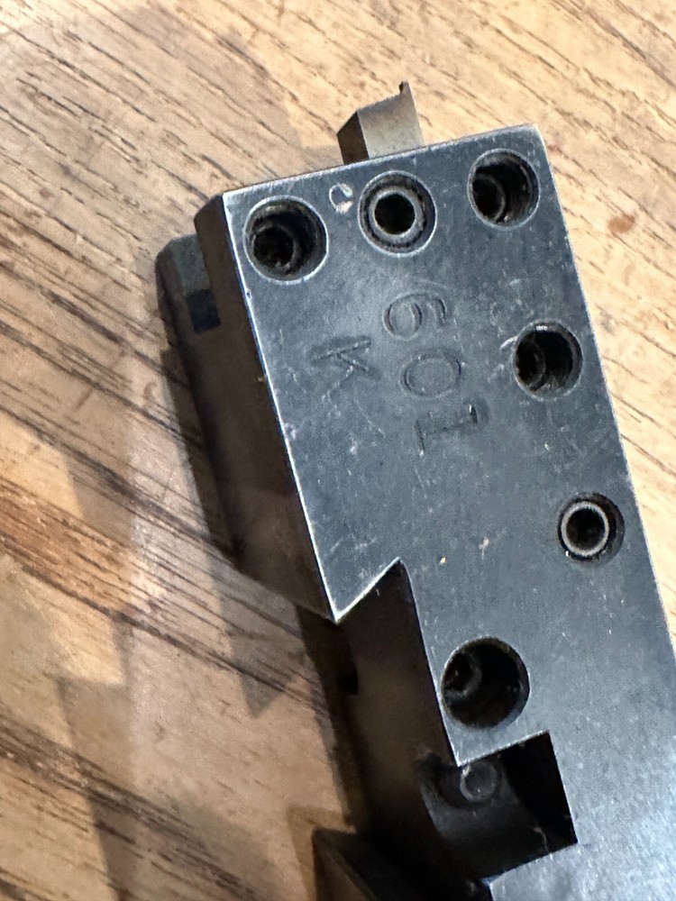 Karlin Industries QC Tool Post Set - Series B Wedge Type w/Post & 5 Tool Holders