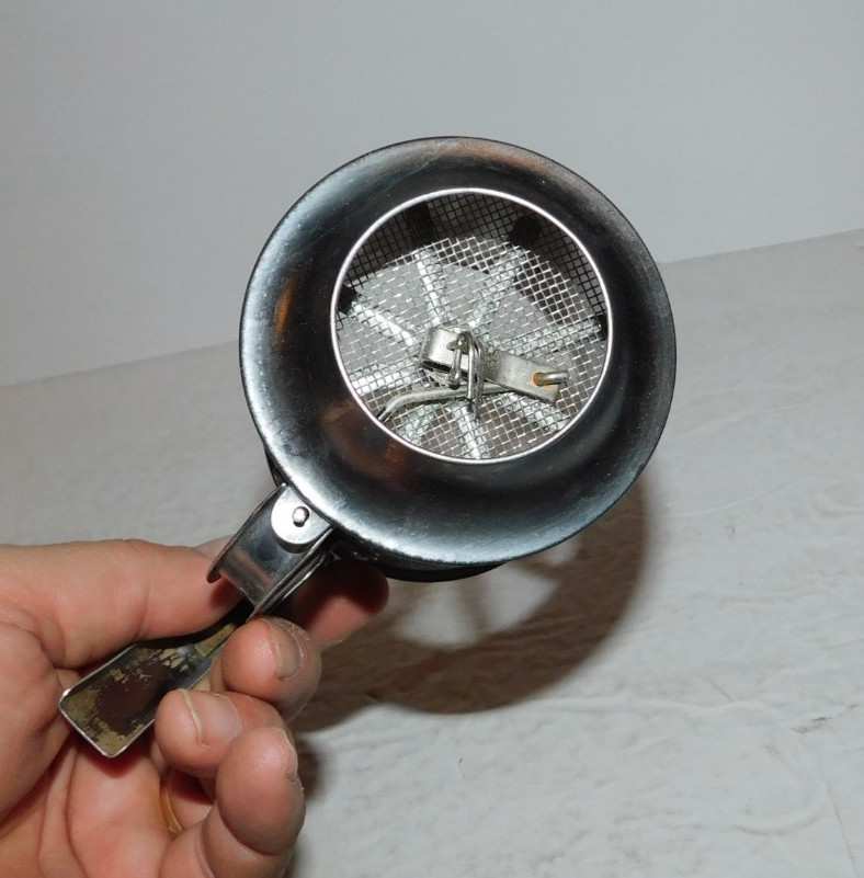 NICE SMALL FLOUR SIFTER WITH FUNNEL BOTTOM