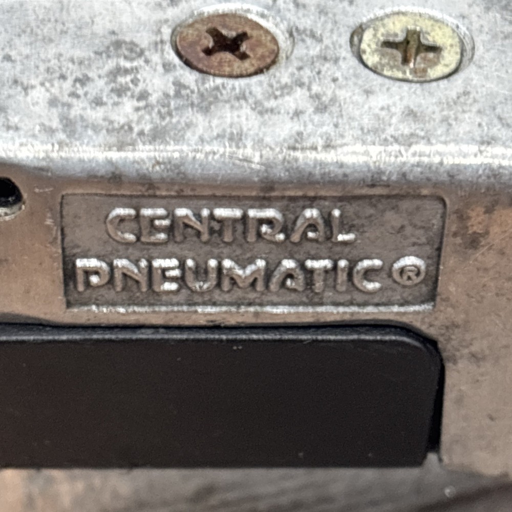 Central Pneumatic High Speed Air Metal Saw