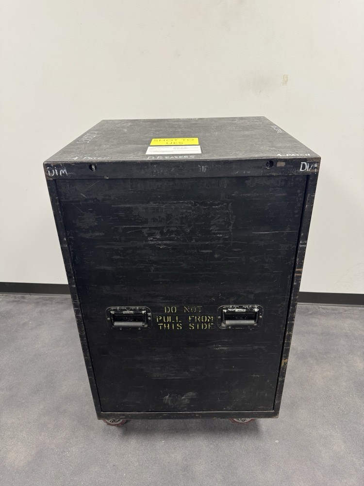 ETC Sensor Dimmer 48 Channel Light Stage Lighting Theater Rig - With Modules