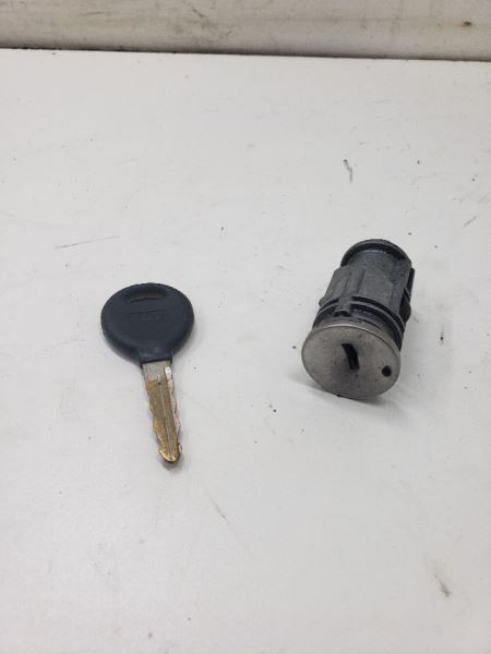 Ignition Switch Fits 2001-2007 CARAVAN Unit OEM