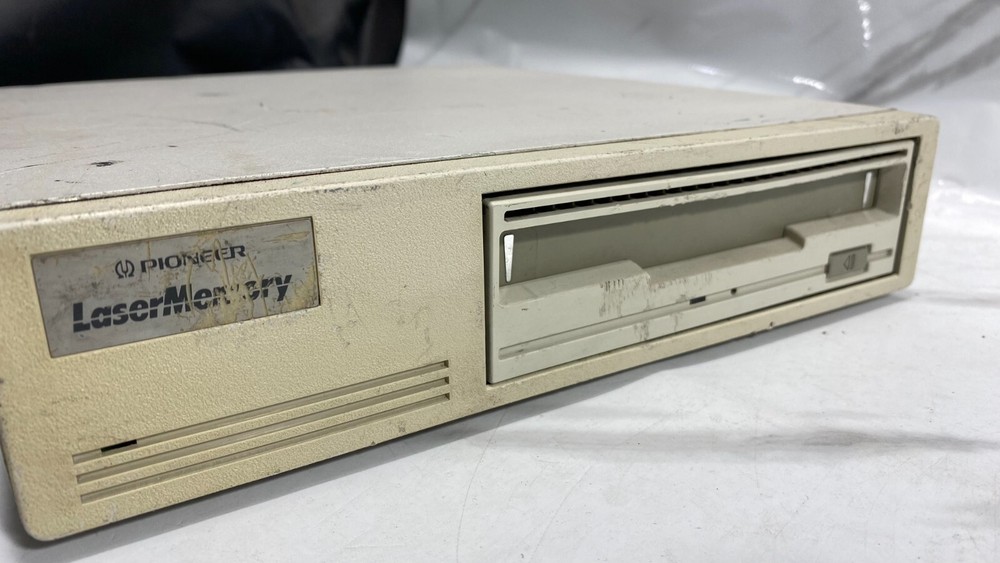 Pioneer 654MB DE-SH7101 External Optical Disk Drive System