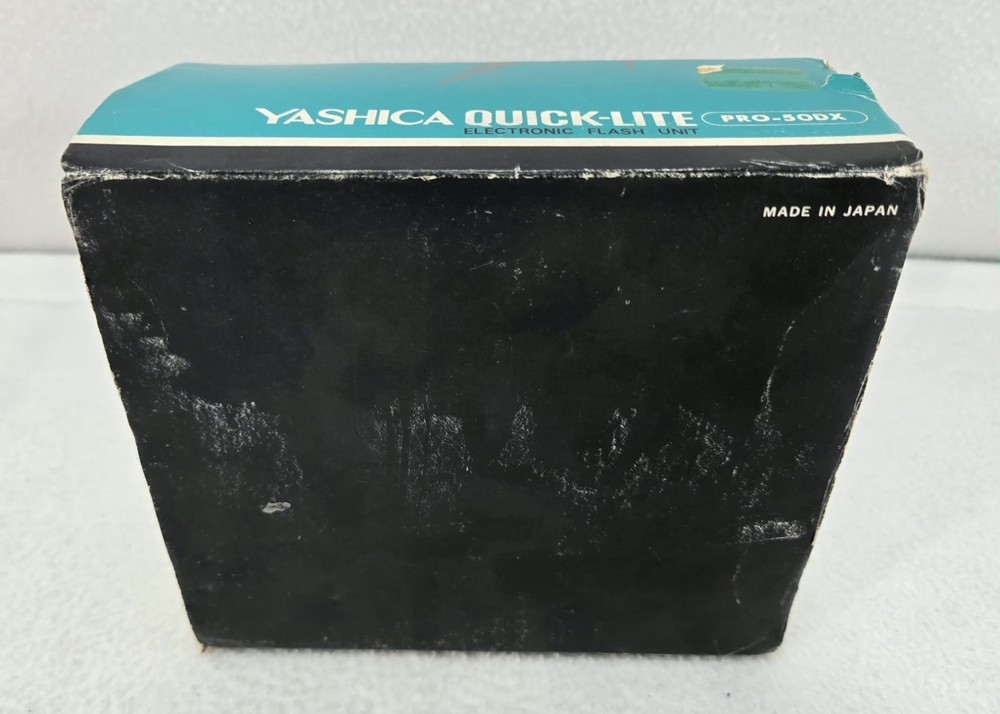 Yashica Quick Lite PRO-50 DX Electronic Flash Unit