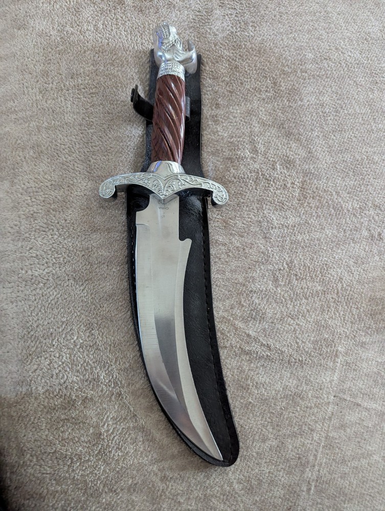 15" Dagger, Dog Head Handle