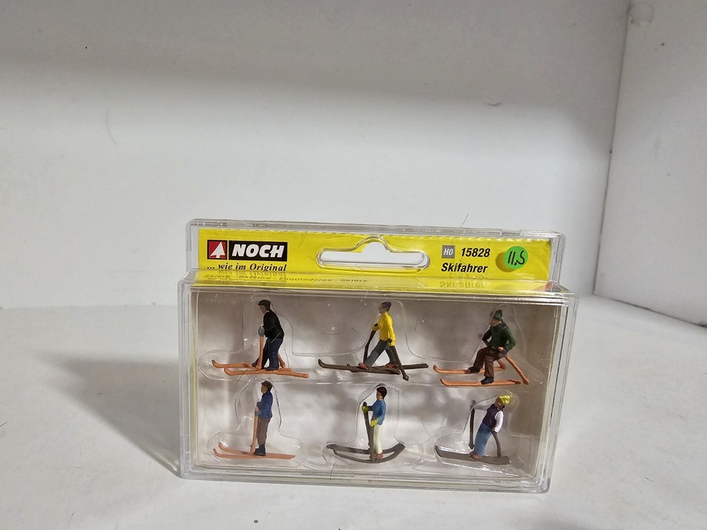 Noch Skiers 15828 HO Scale