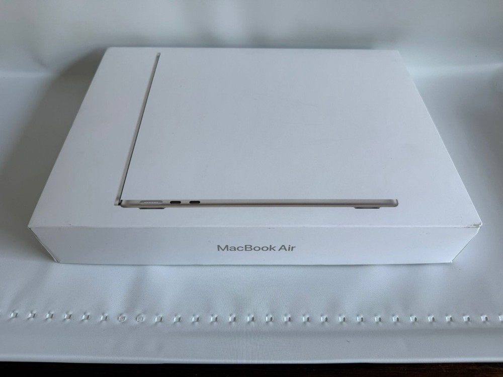 Apple MacBook Air 13" (M3, A3113) EMPTY BOX ONLY – NO COMPUTER
