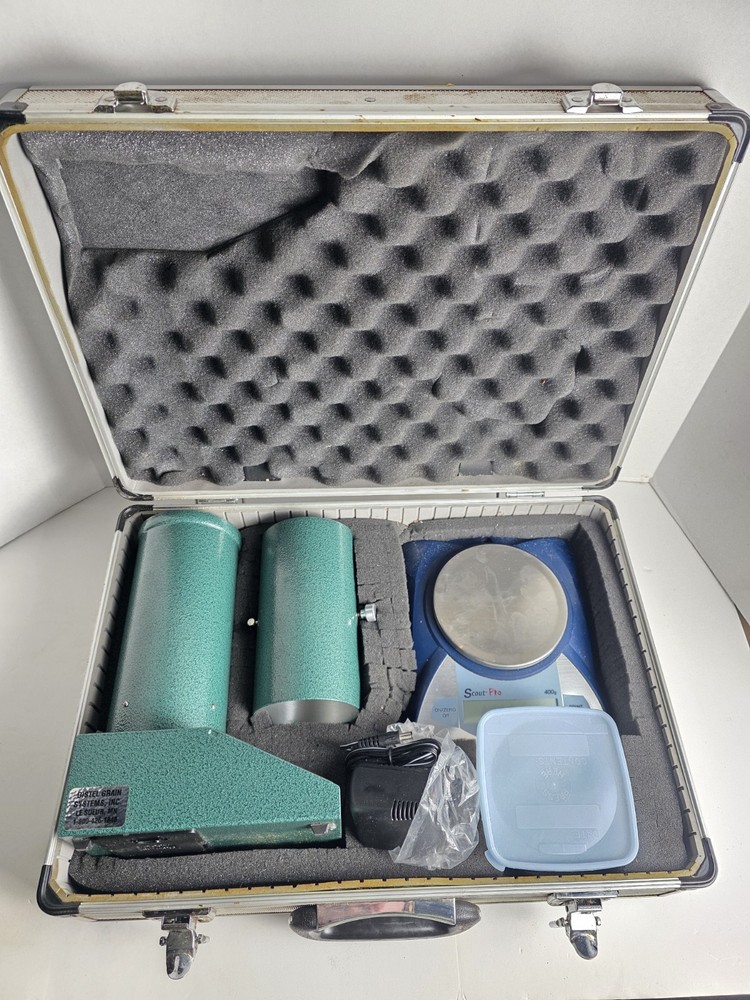 Shore Model 920 Portable Moisture Meter Package