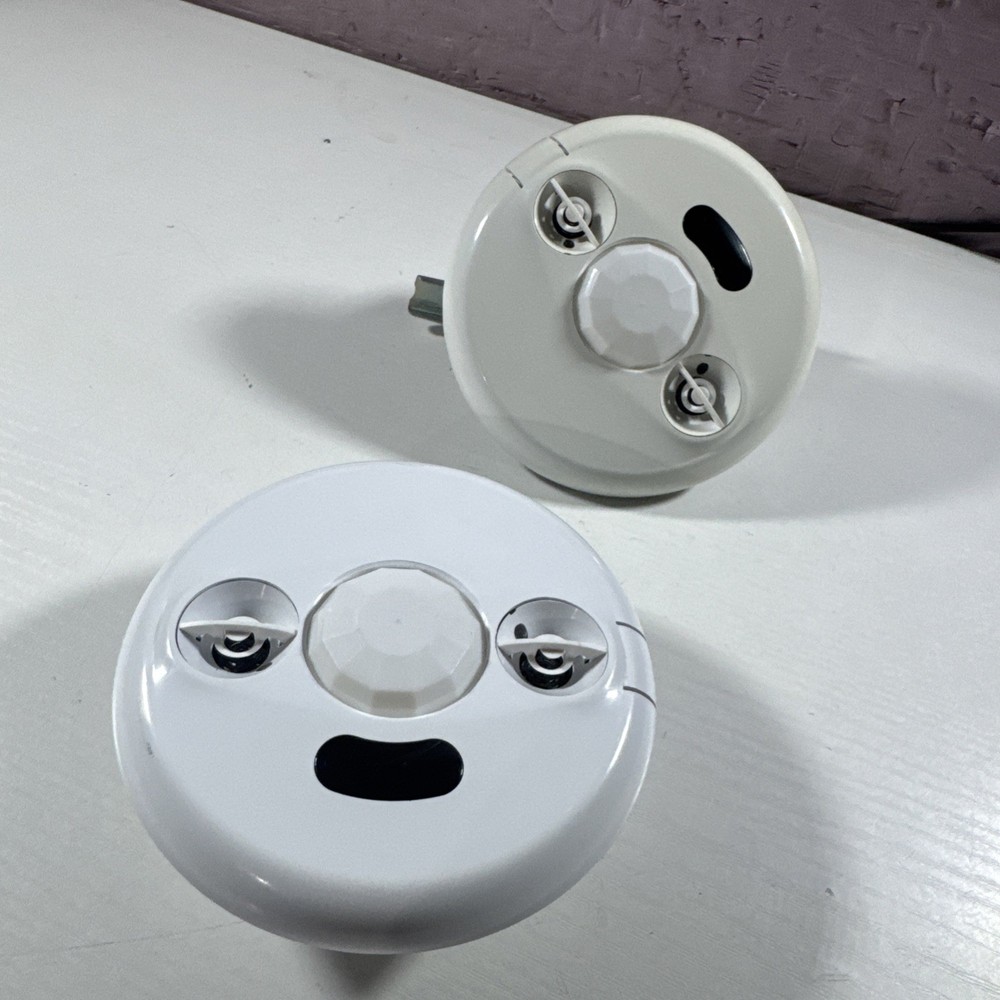 READ (2) Wattstopper LMDC-100 DLM Dual Tech Sensor Ceiling Mount UNTESTED