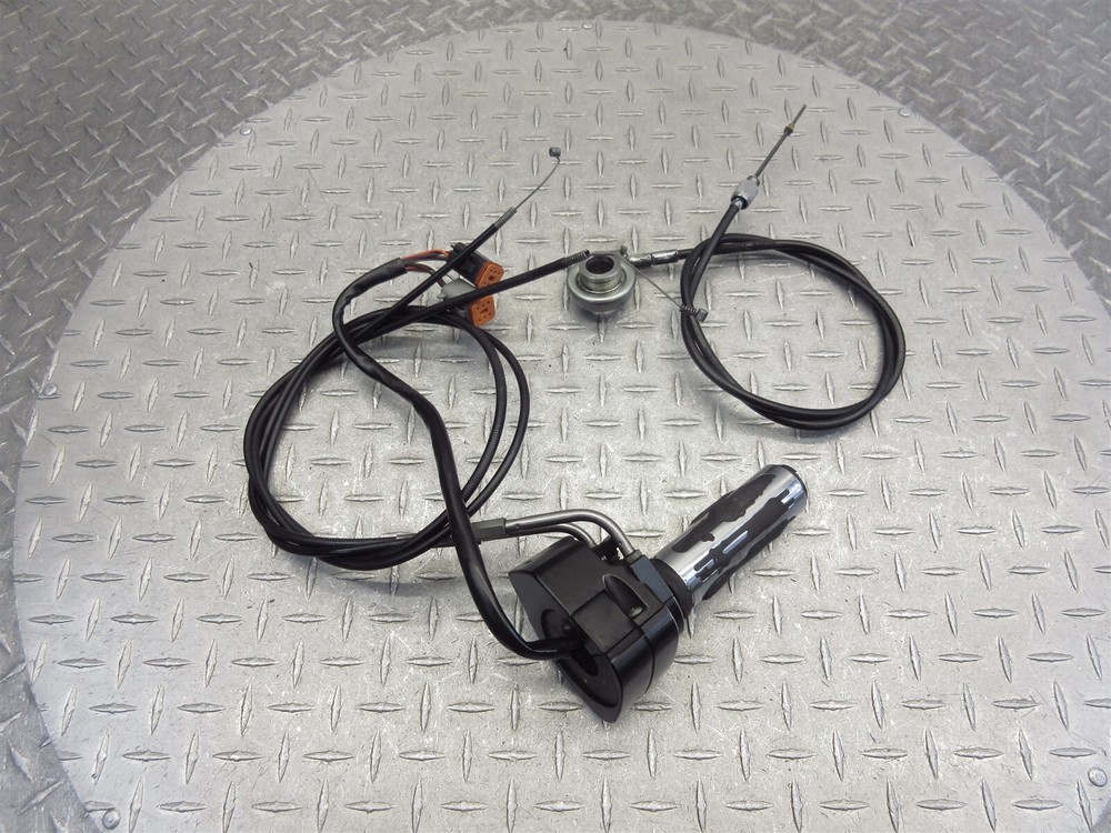 1995 Harley Davidson FLHT Electra Glide Right Handlebar Switch Throttle Cable