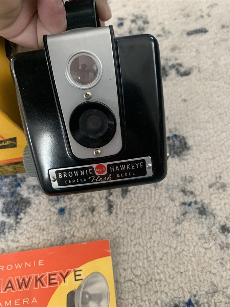 Vintage Brownie Hawkeye Camera w/ Flash UNTESTED