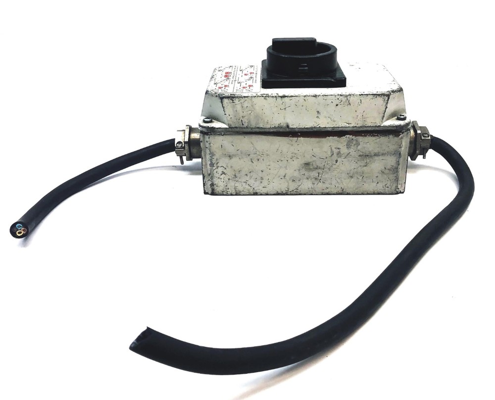Unbranded Control Station 28050 USED
