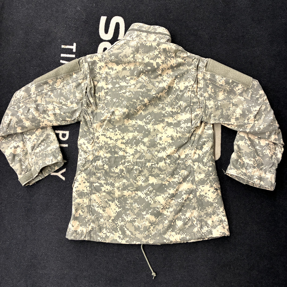 M65 Field Jacket NWT Medium Regular U.S. Military Issue ACU New With Tags