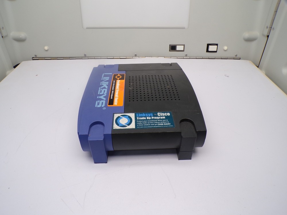 Linksys EtherFast BEFSX41 4-Port 10/100 Wired Router (BEFSX41)