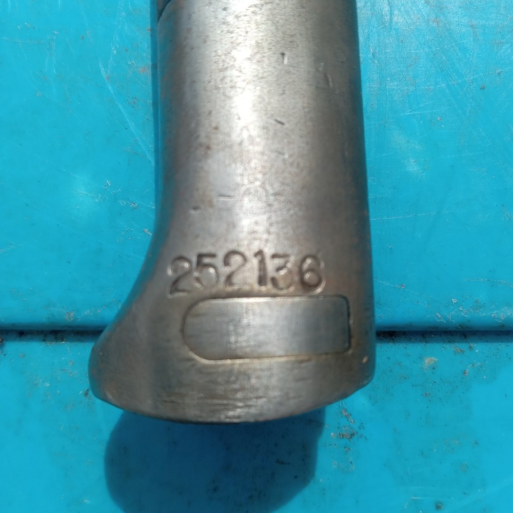 WW11 KNIFE-252136.