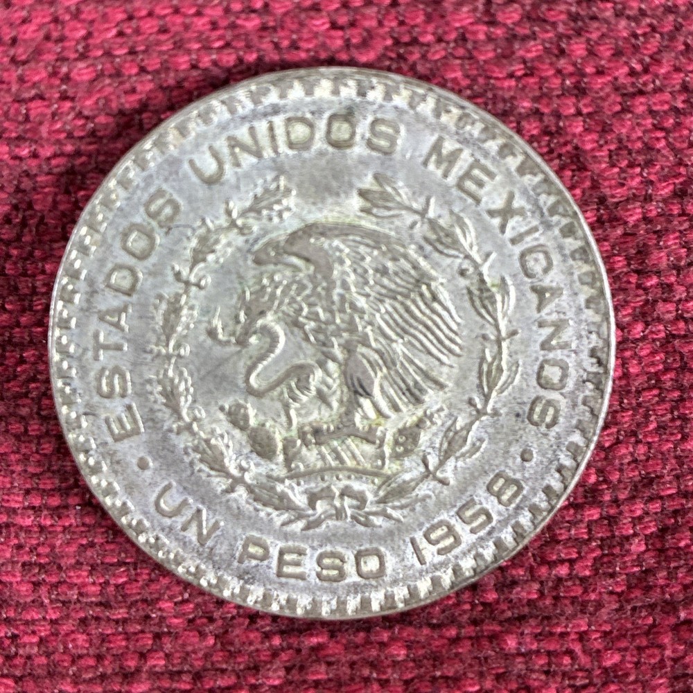 1958 Un Peso Mexico Billon Silver Coin