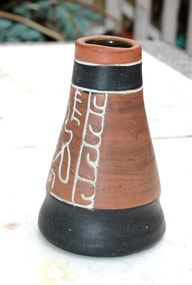 Armando De Mexico Ceramic Vase - Signed Art Pottery