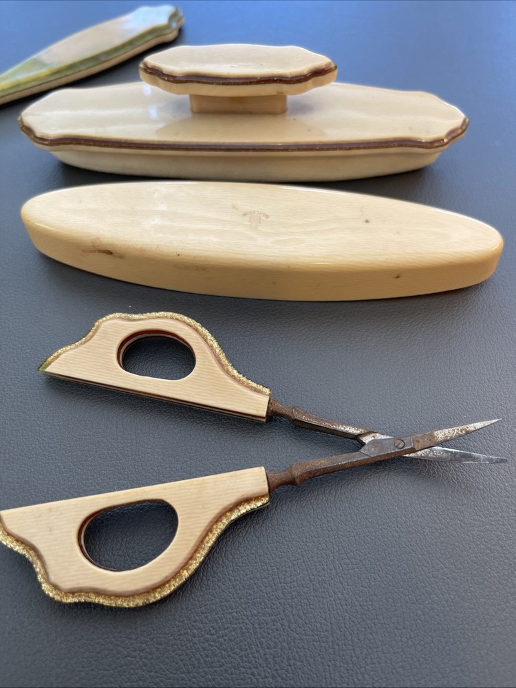 Vintage Art Deco Manicure Vanity Set (Carleton)