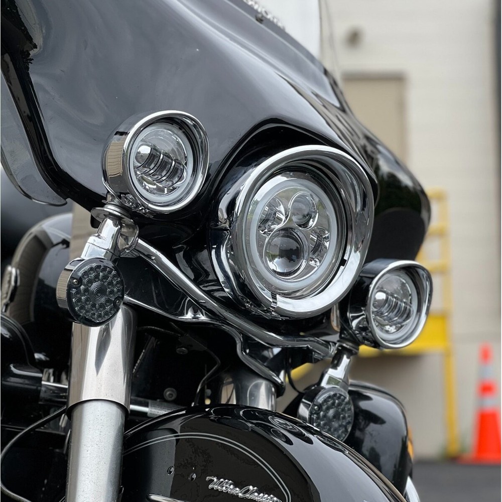 HogWorkz Chrome 7 in. Headlight Visor Trim Ring - HW131398