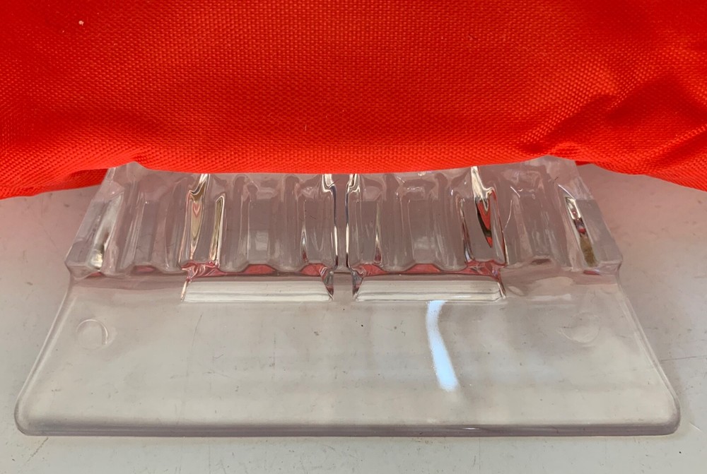 MITTED ICE SCRAPPER - BRAND NEW "FLEECE LINED"