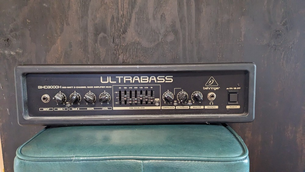 Behringer Ultrabass bxd3000h