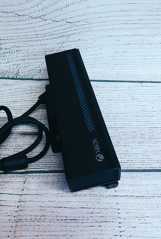 Genuine Microsoft Xbox One Kinect Wired Motion Sensor Black Model 1520 OEM