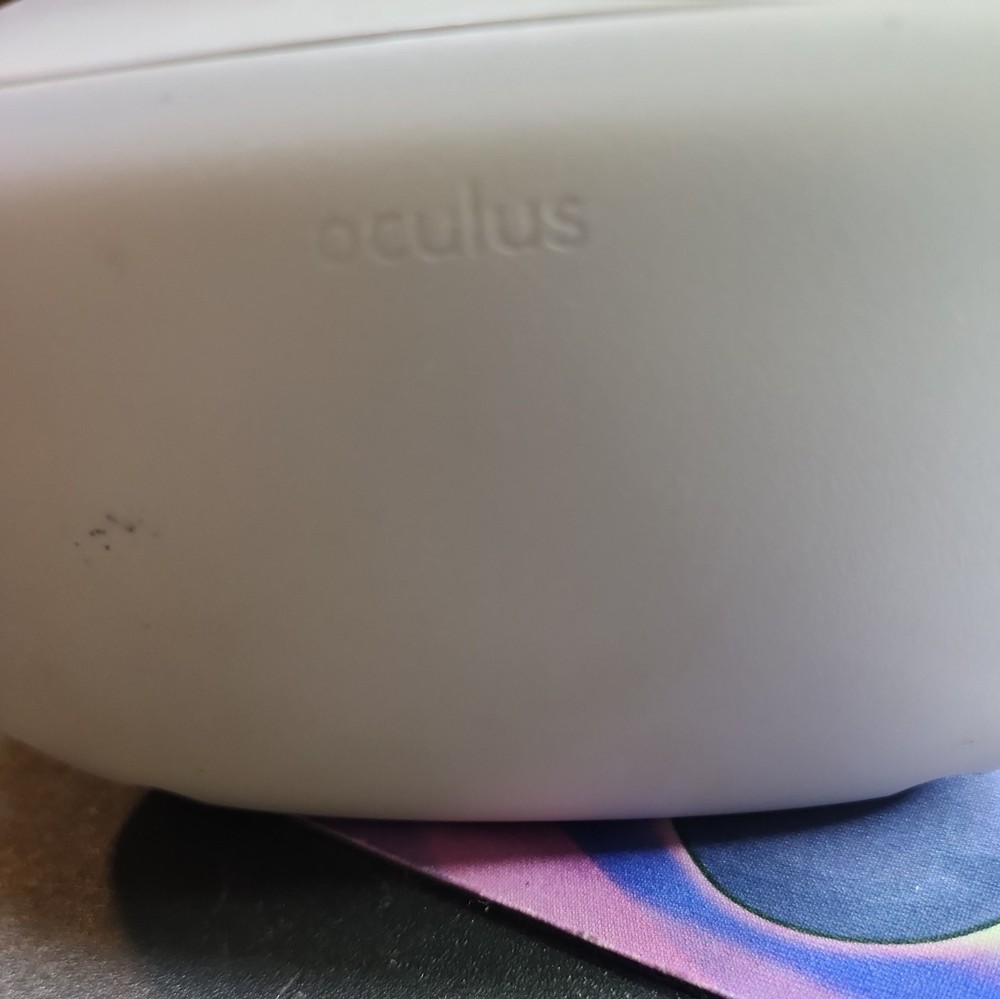 Oculus Quest 2 KW49CM, 128GB, Virtual Reality Headset with Controllers