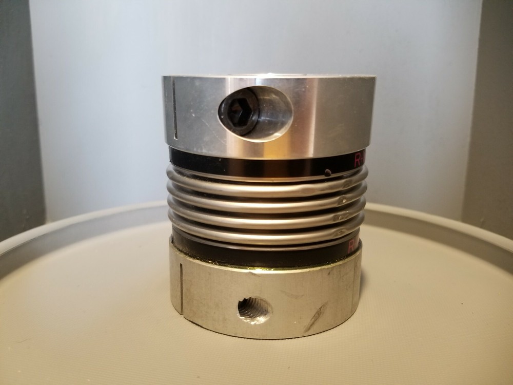 R+W Flexible Motor Coupling, MINOR DENT