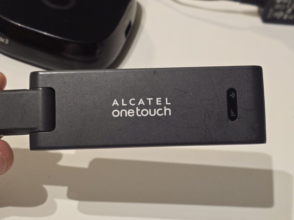 Sprint Alcatel OneTouch Ride-Fi Y856UB USB Modem