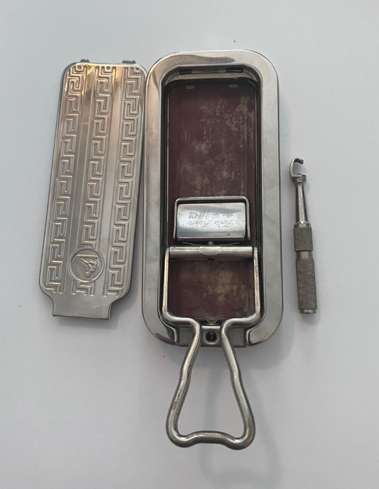 Rolls Razor Imperial No 2 in Original Box, box lid missing one side.
