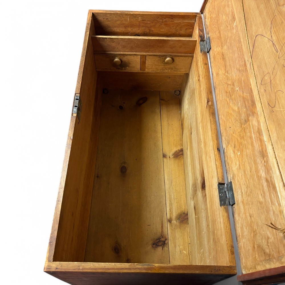 Fine 19th Century Grain Painted Blanket Chest