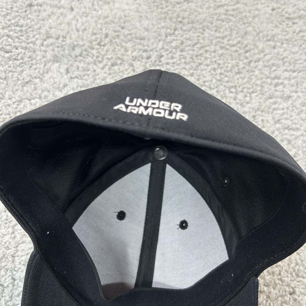 Under Armour Hat Cap Boys Baseball Cap Medium Large Baseball Softball Dad Hat