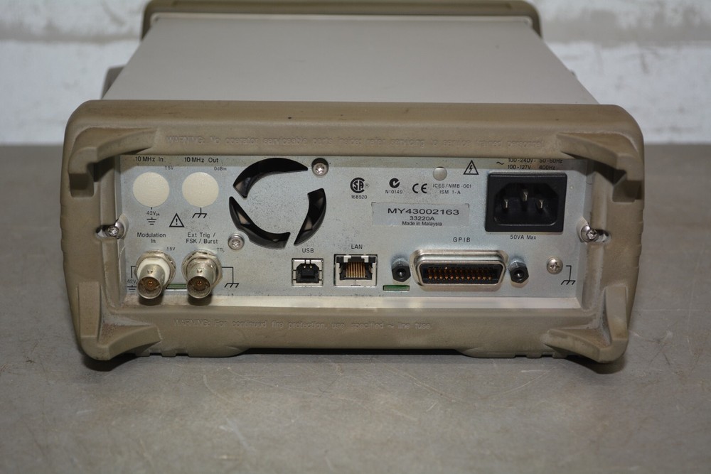 ^ Agilent 33220A 20 MHz Function Arbitrary Waveform Generator #X3432
